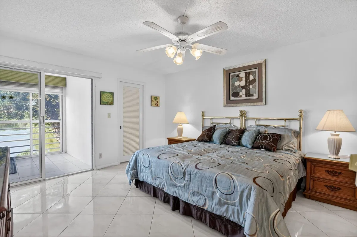 Residence photo 10