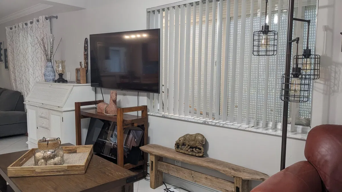 Unit 112 photo 16