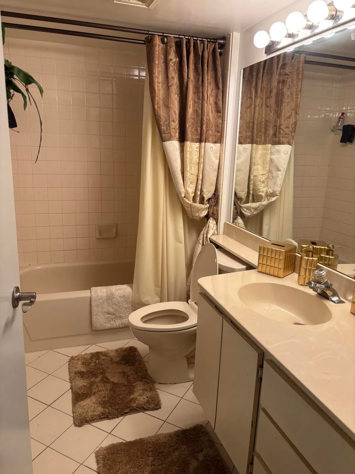 Unit 101 photo 16