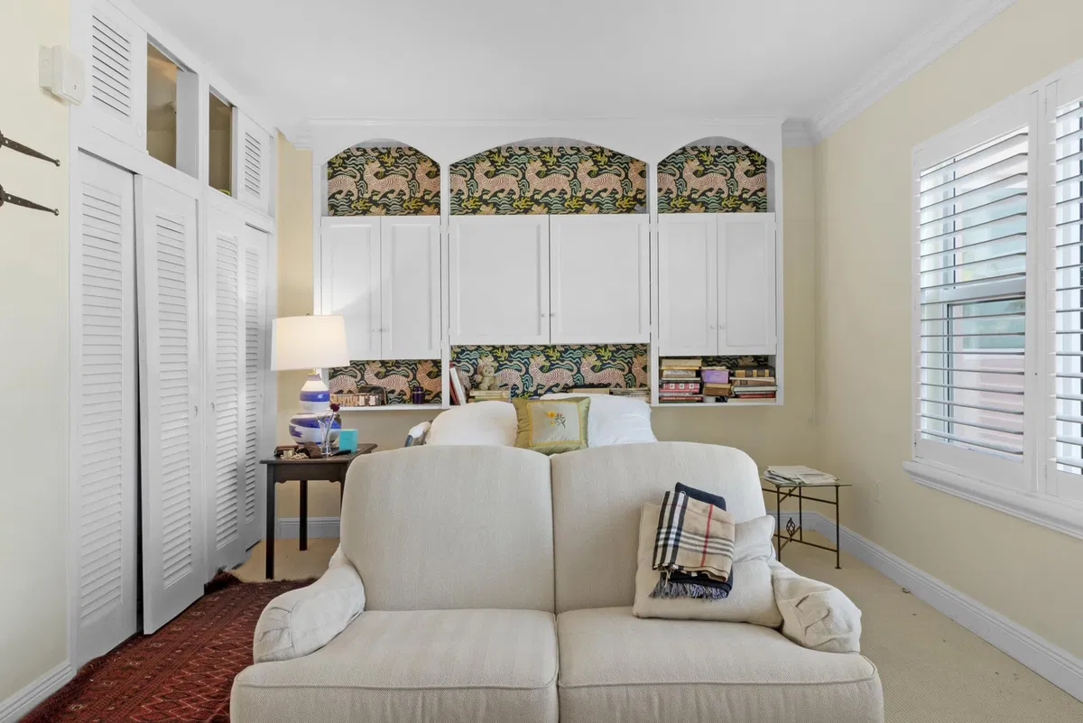  Unit 204 photo 10