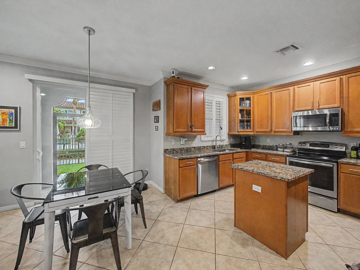 Old Palm Golf Club Residence photo 10