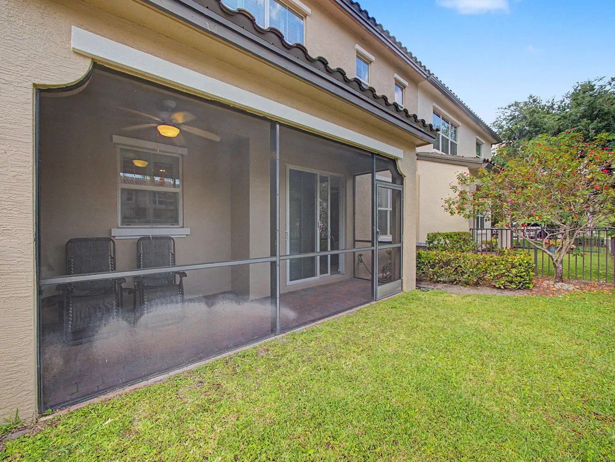 Old Palm Golf Club Residence photo 31