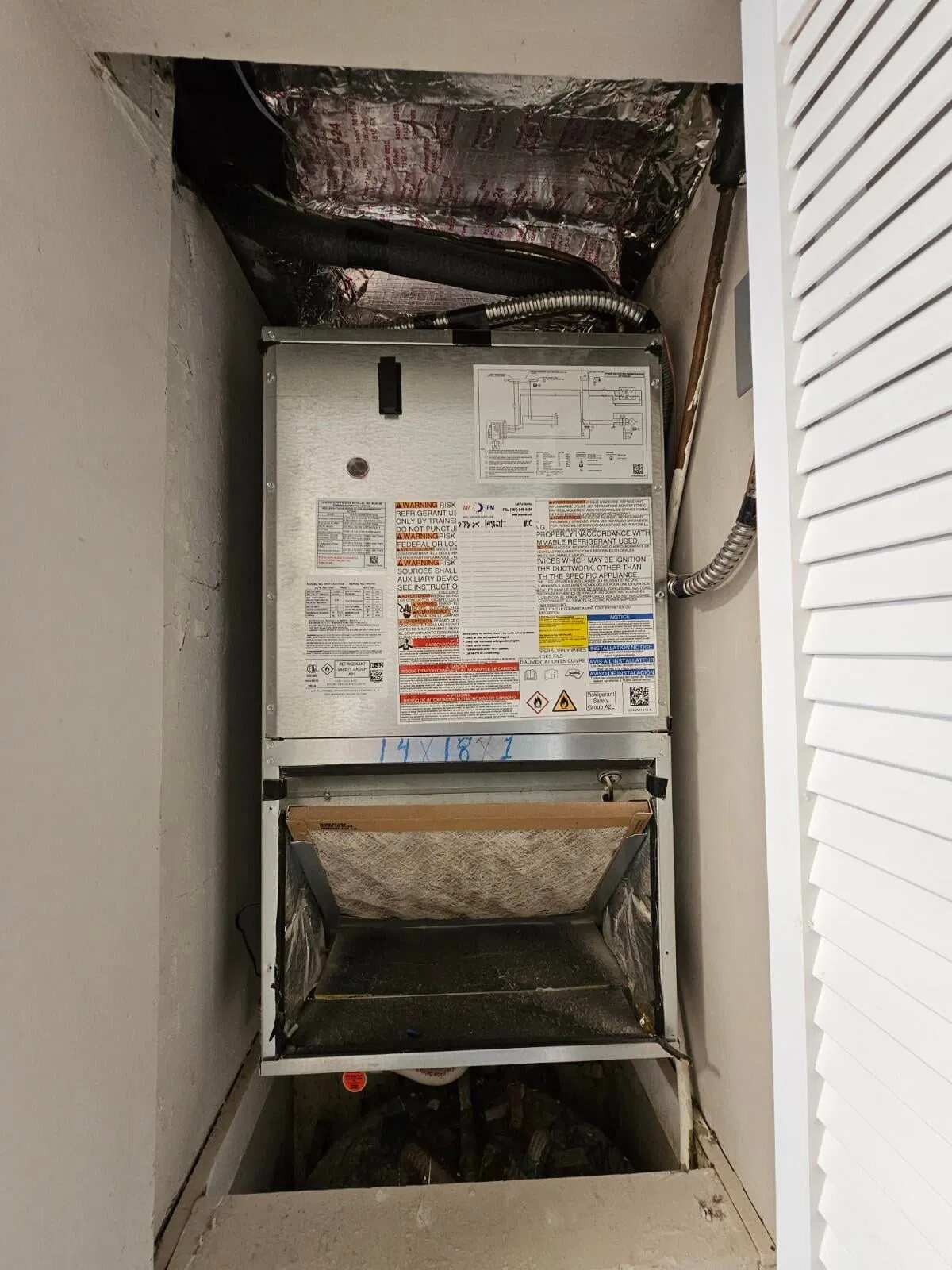 Unit 305 photo 7