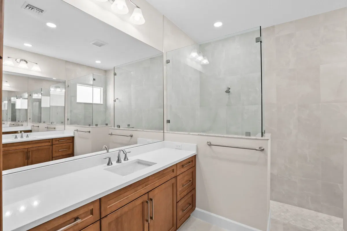 Residence photo 43
