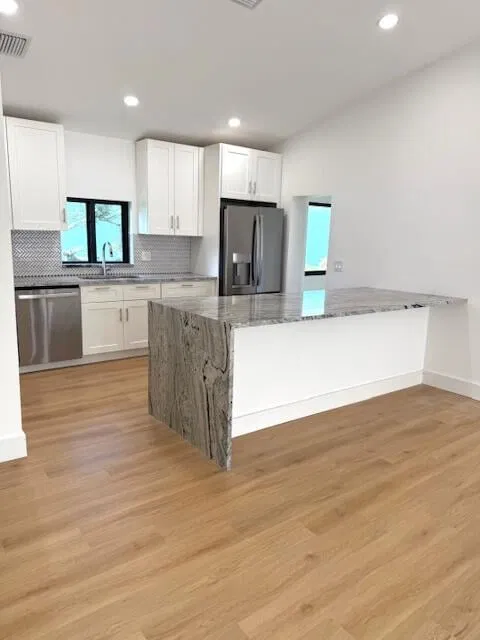 Residence photo 16
