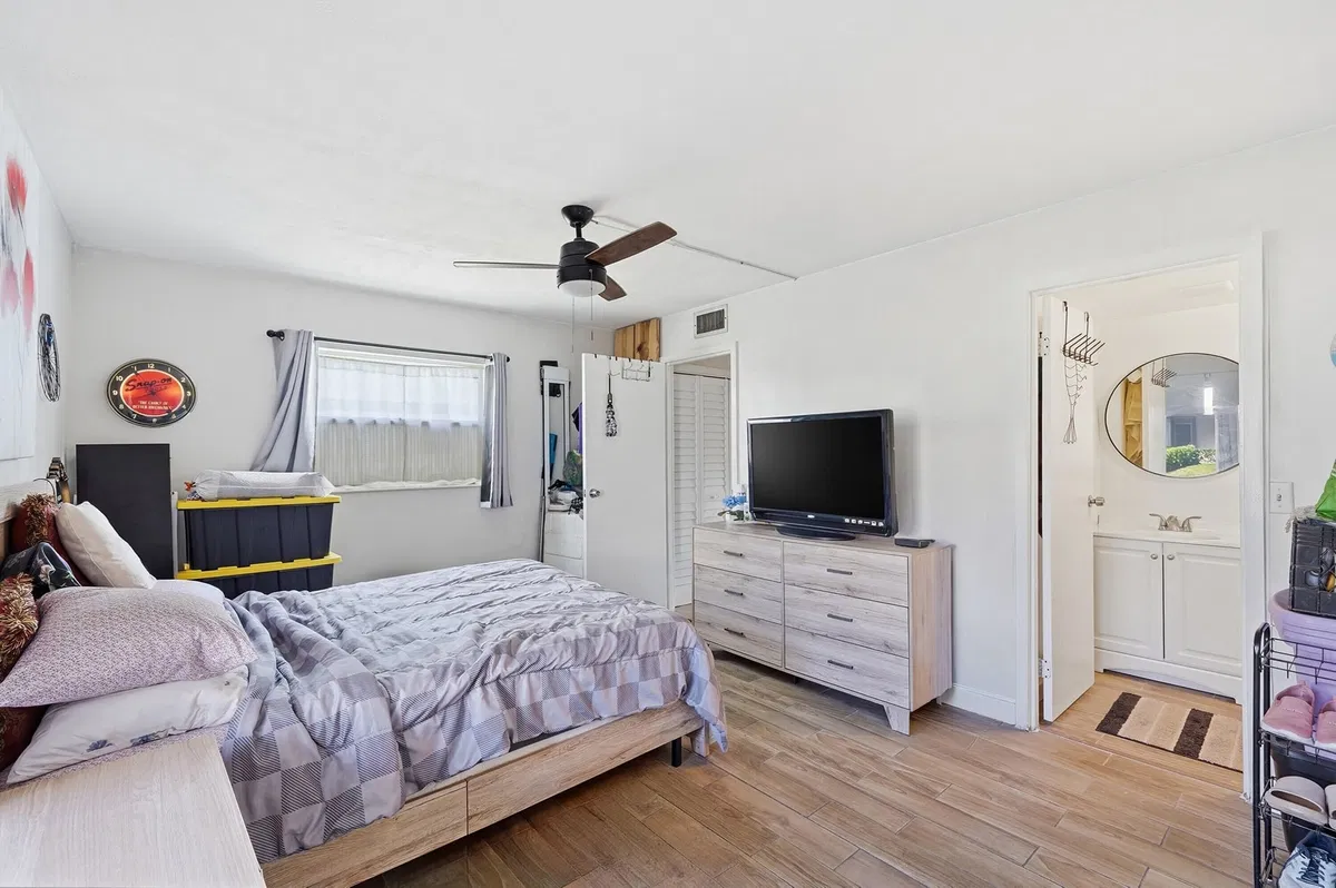  Residence photo 19