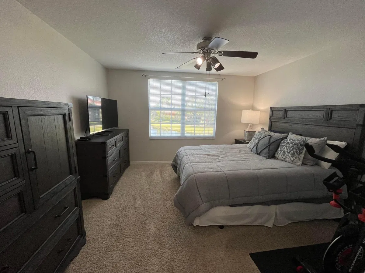 Unit 306 photo 16