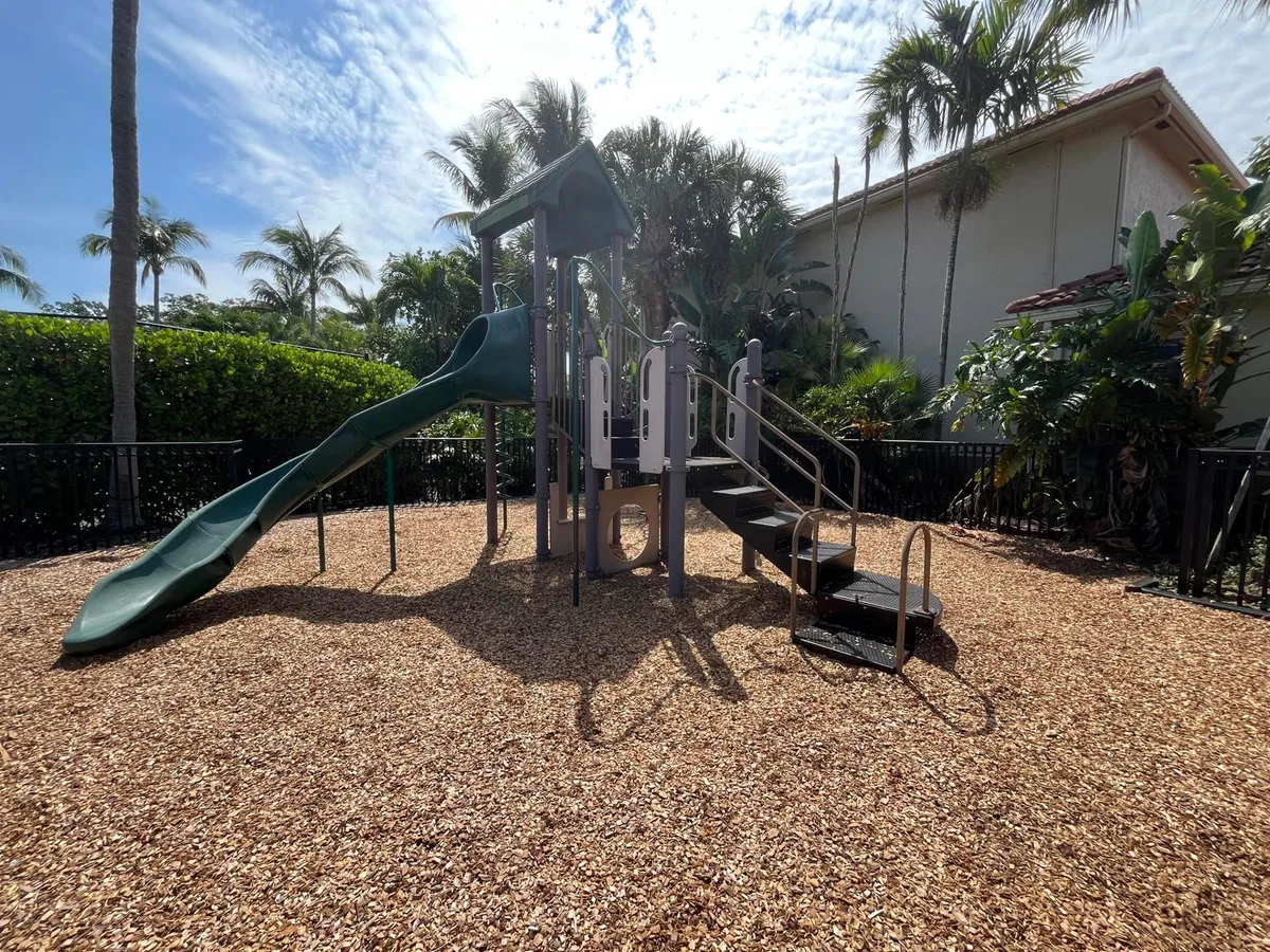 Unit 306 photo 31