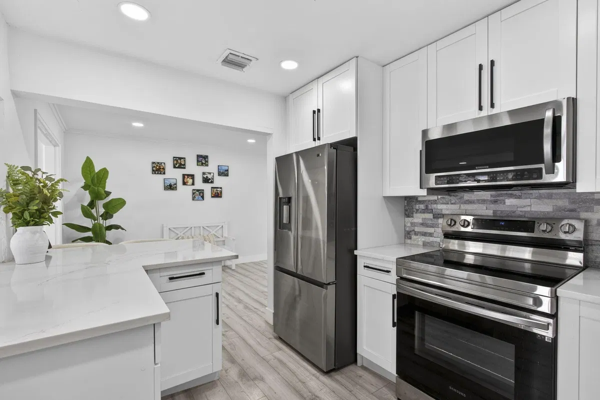 SoSo West Palm Beach Residence photo 19