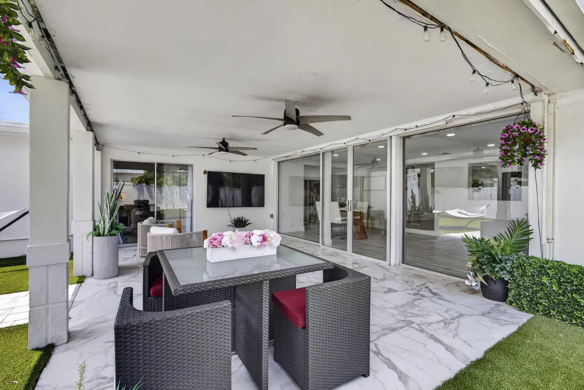 SoSo West Palm Beach Residence photo 52