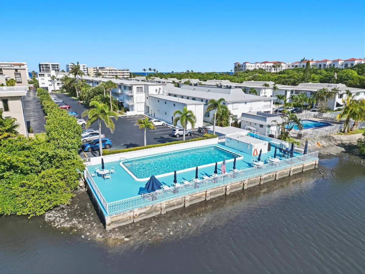 4001 S Ocean South Palm Beach Unit 209 photo 13