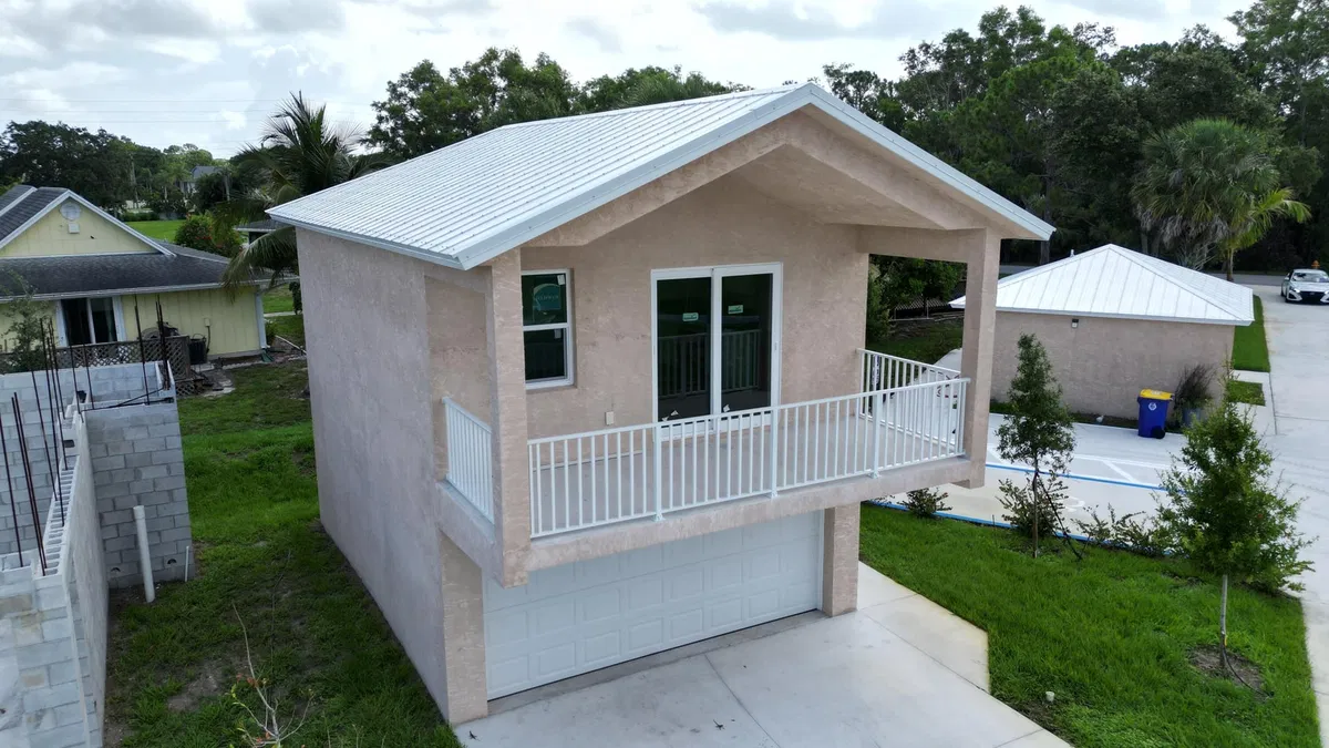 Residence photo 4