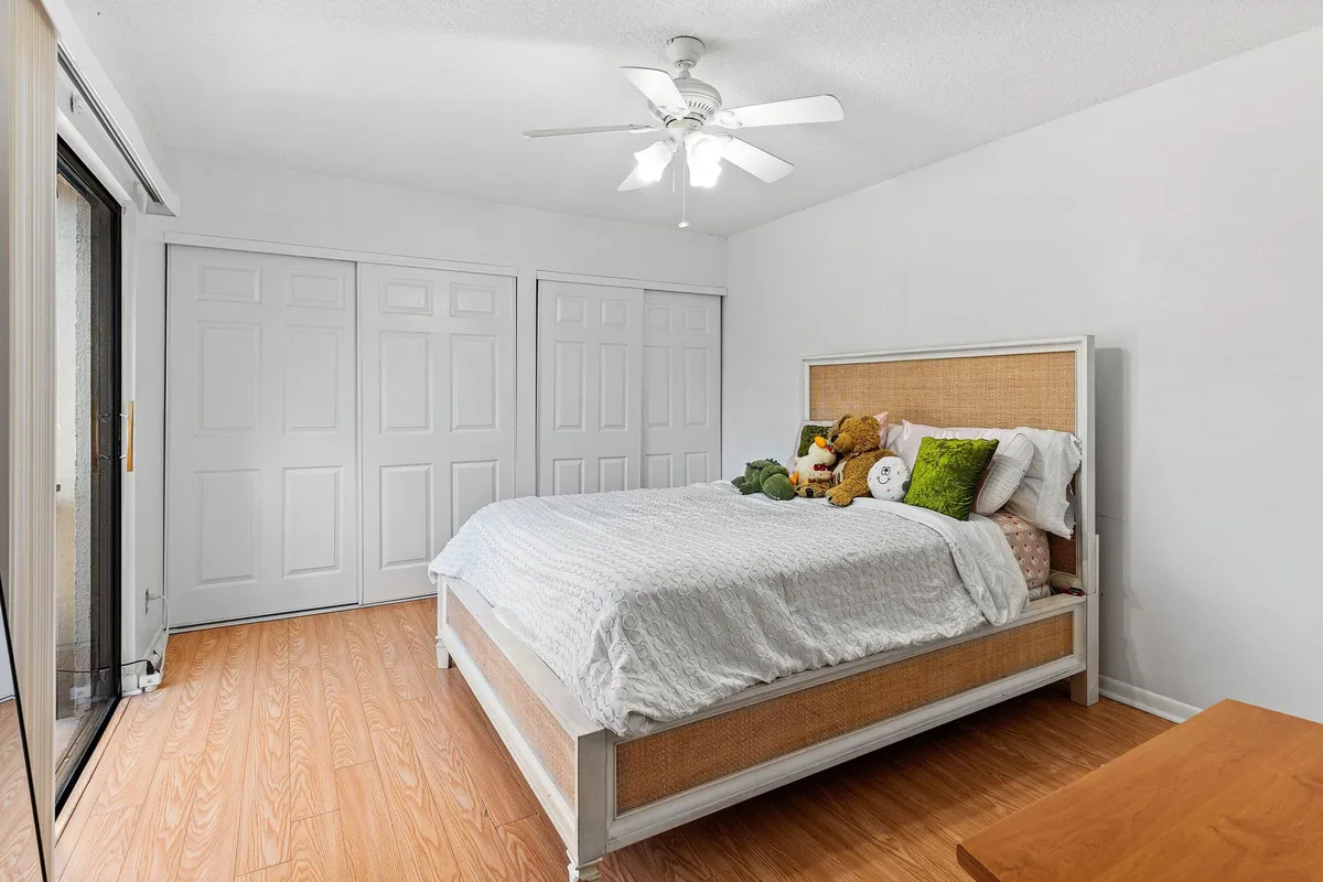 Unit 57-b photo 13
