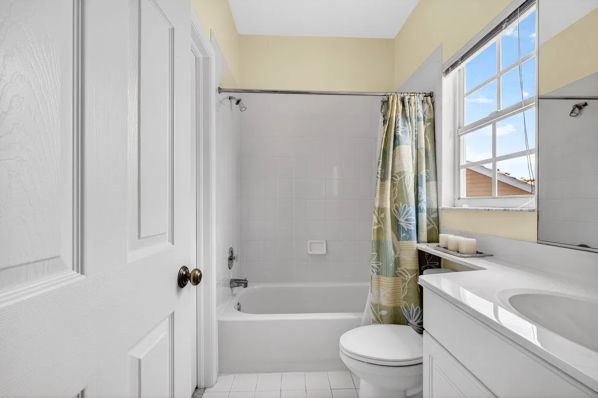 Residence photo 25