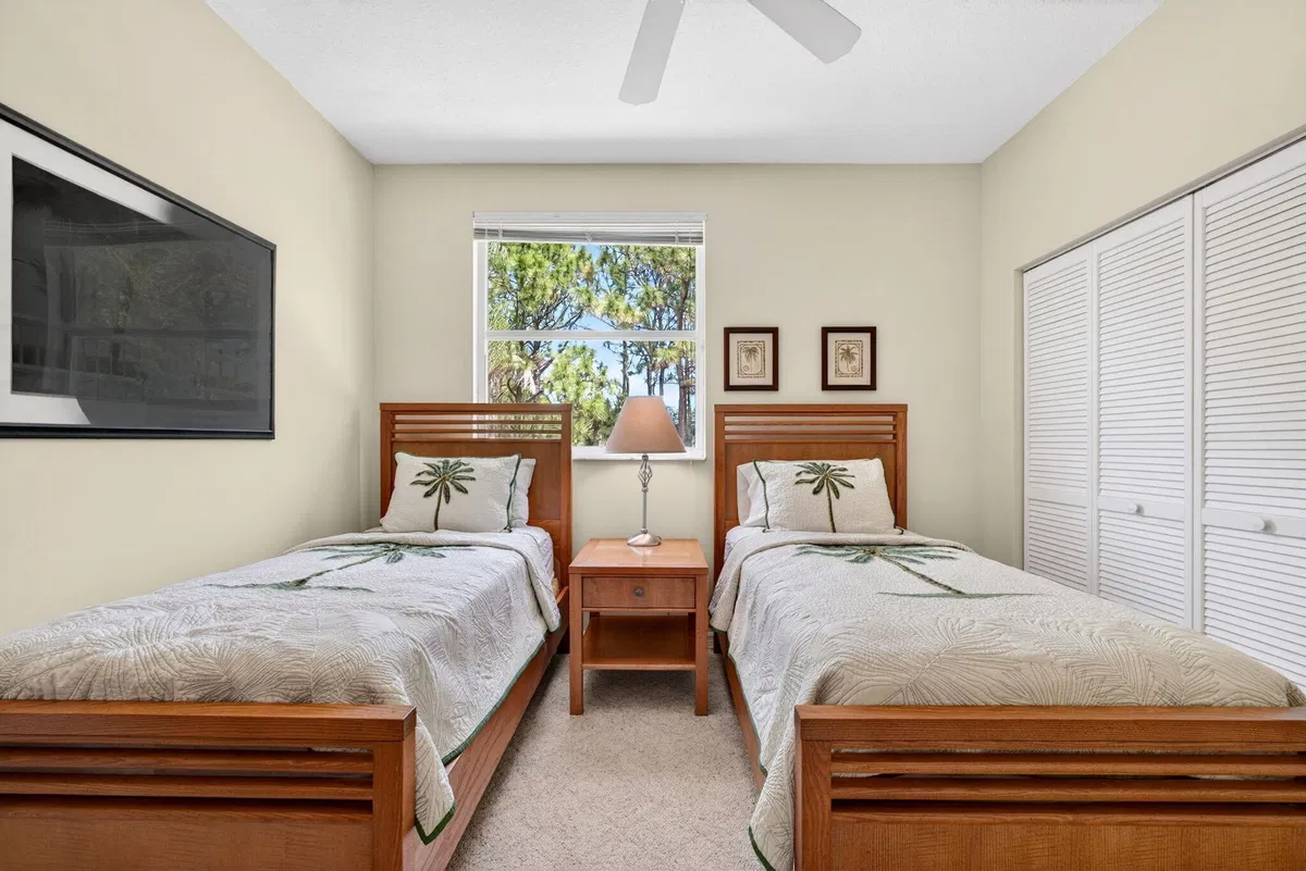 Residence photo 37