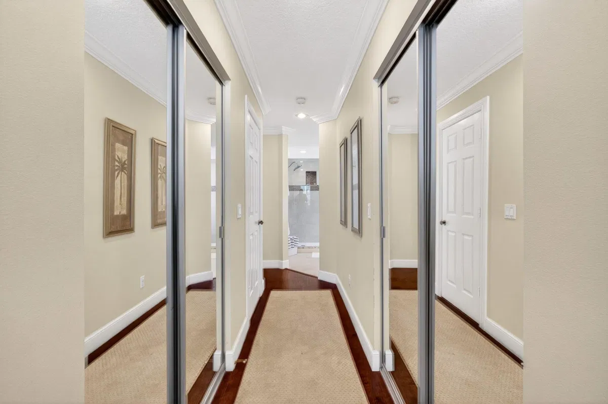 Residence photo 40