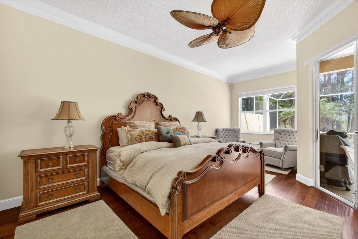 Residence photo 49