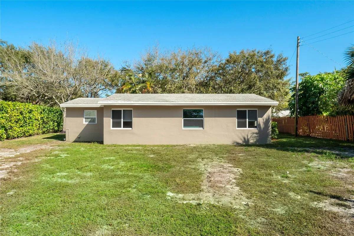 Residence photo 22