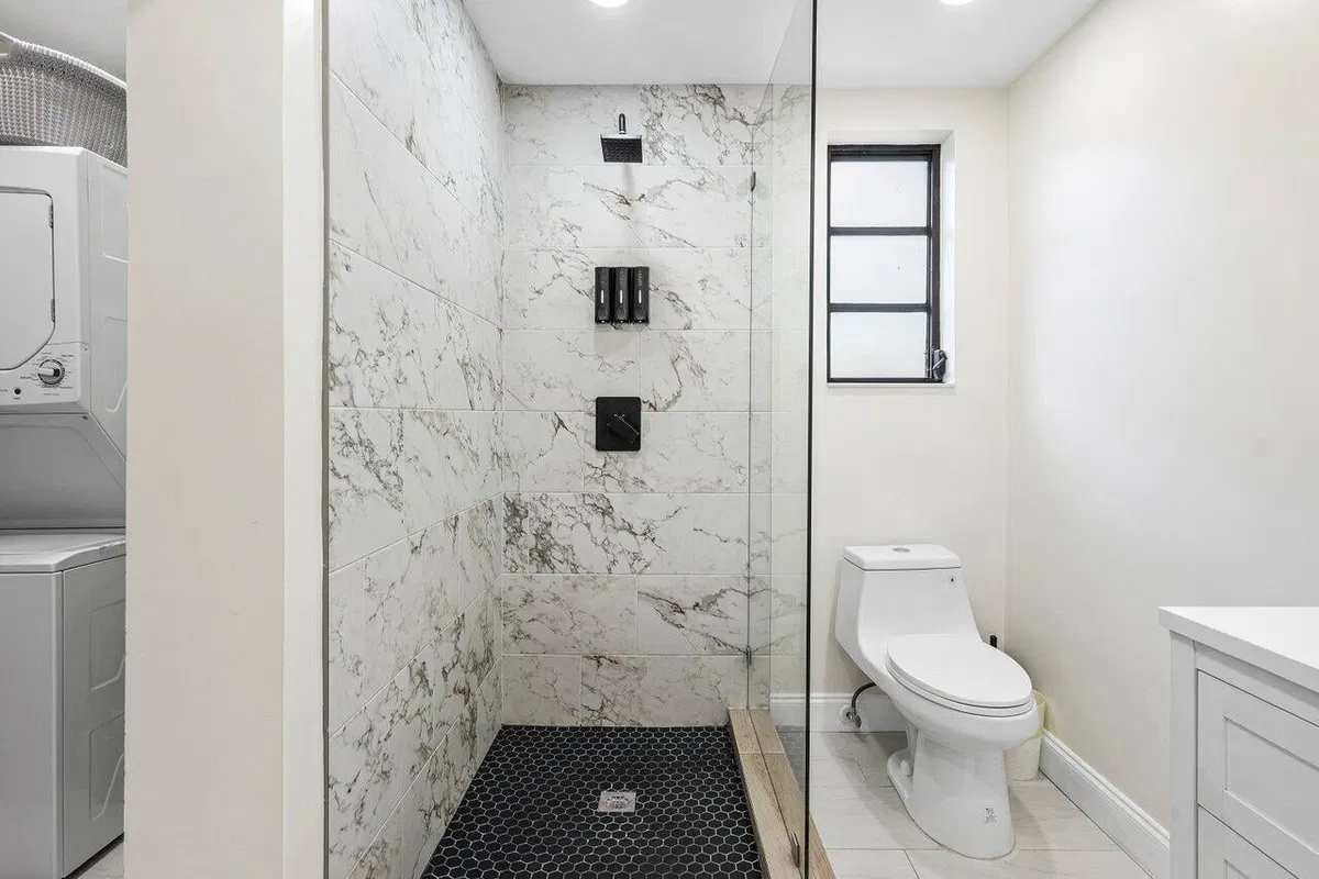 Residence photo 16