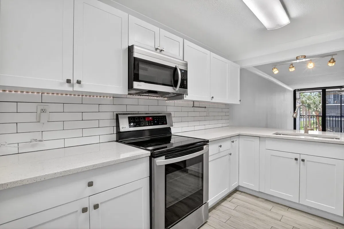 Boca Raton Unit 203 photo 4