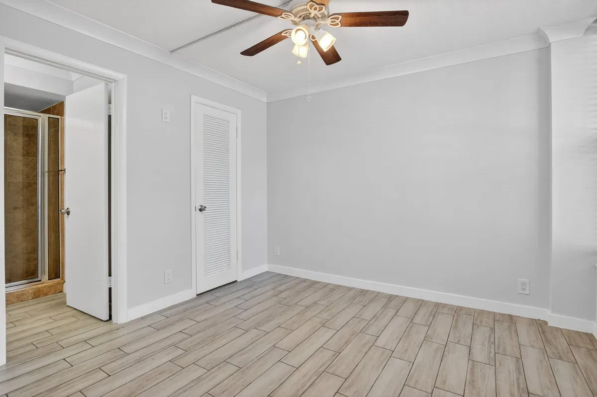 Boca Raton Unit 203 photo 19