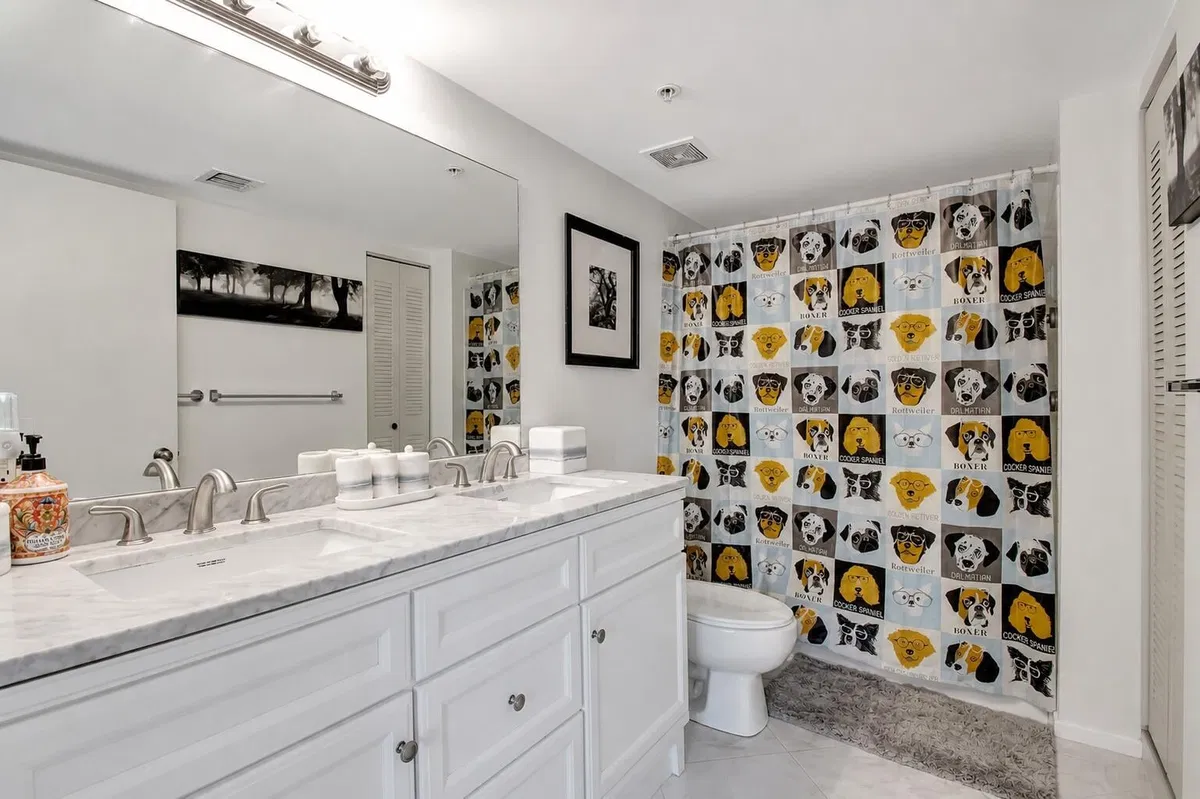 Unit 204 photo 13