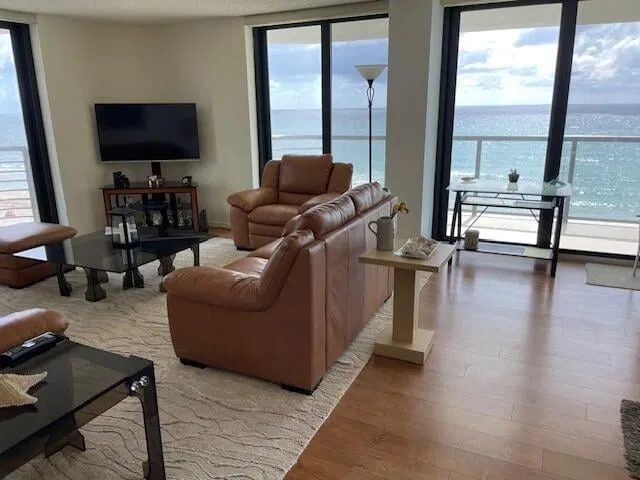 Boca Raton Unit 3h photo 10