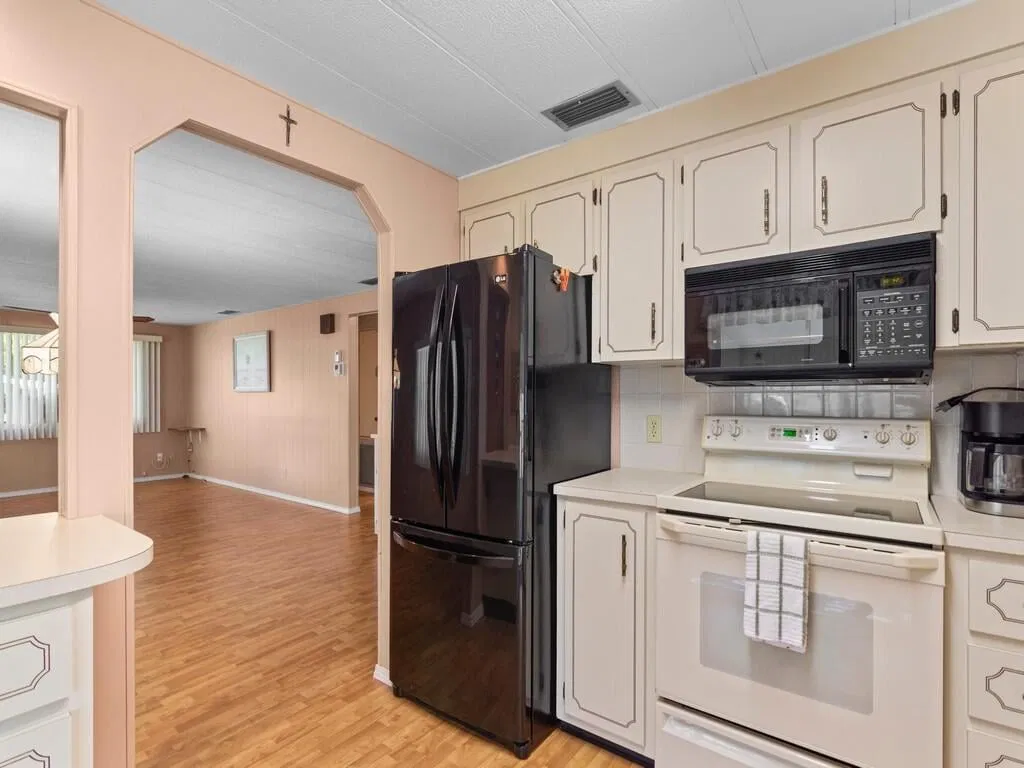  Residence photo 25