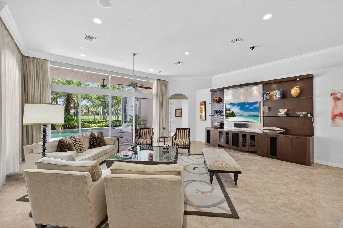 Mirasol Country Club Residence photo 16