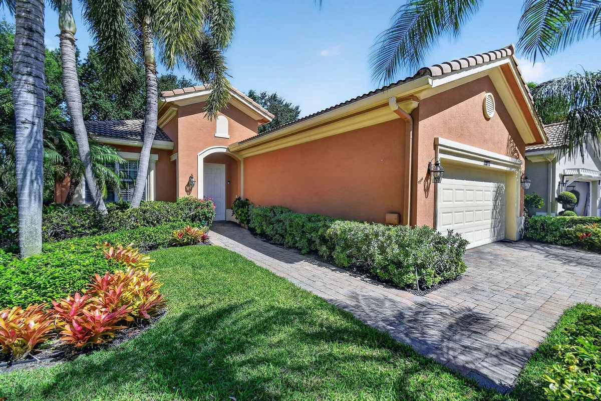 Paloma Palm Beach Gardens Residence