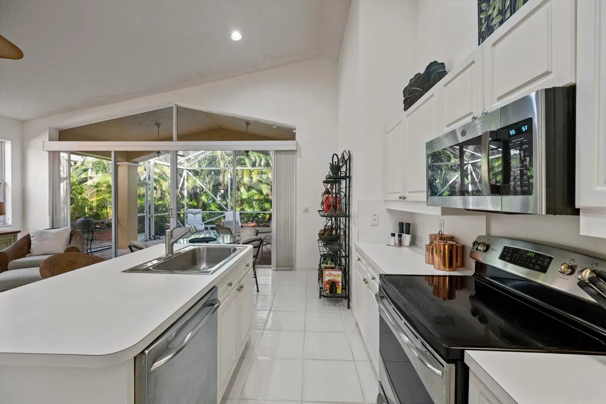  Residence photo 10