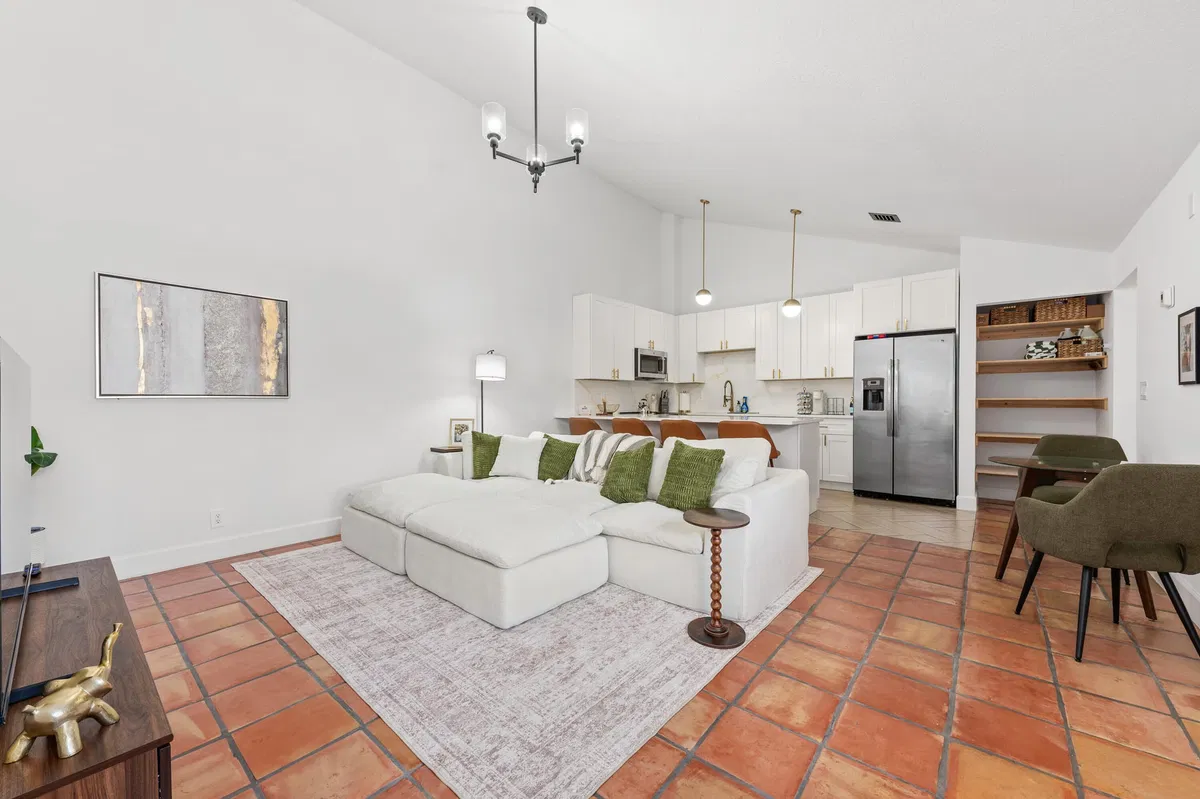 Residence photo 4