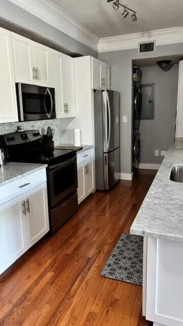  Unit 3202 photo 10