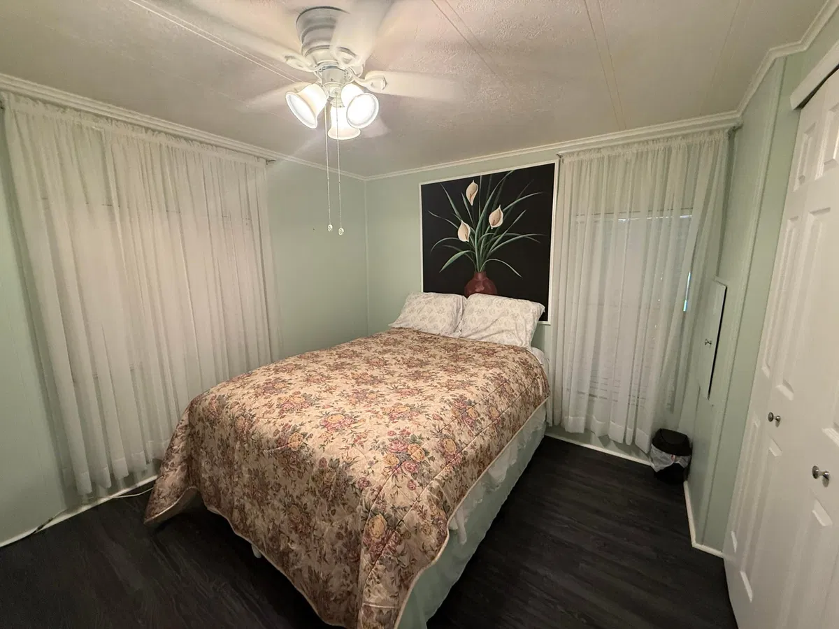 Residence photo 25