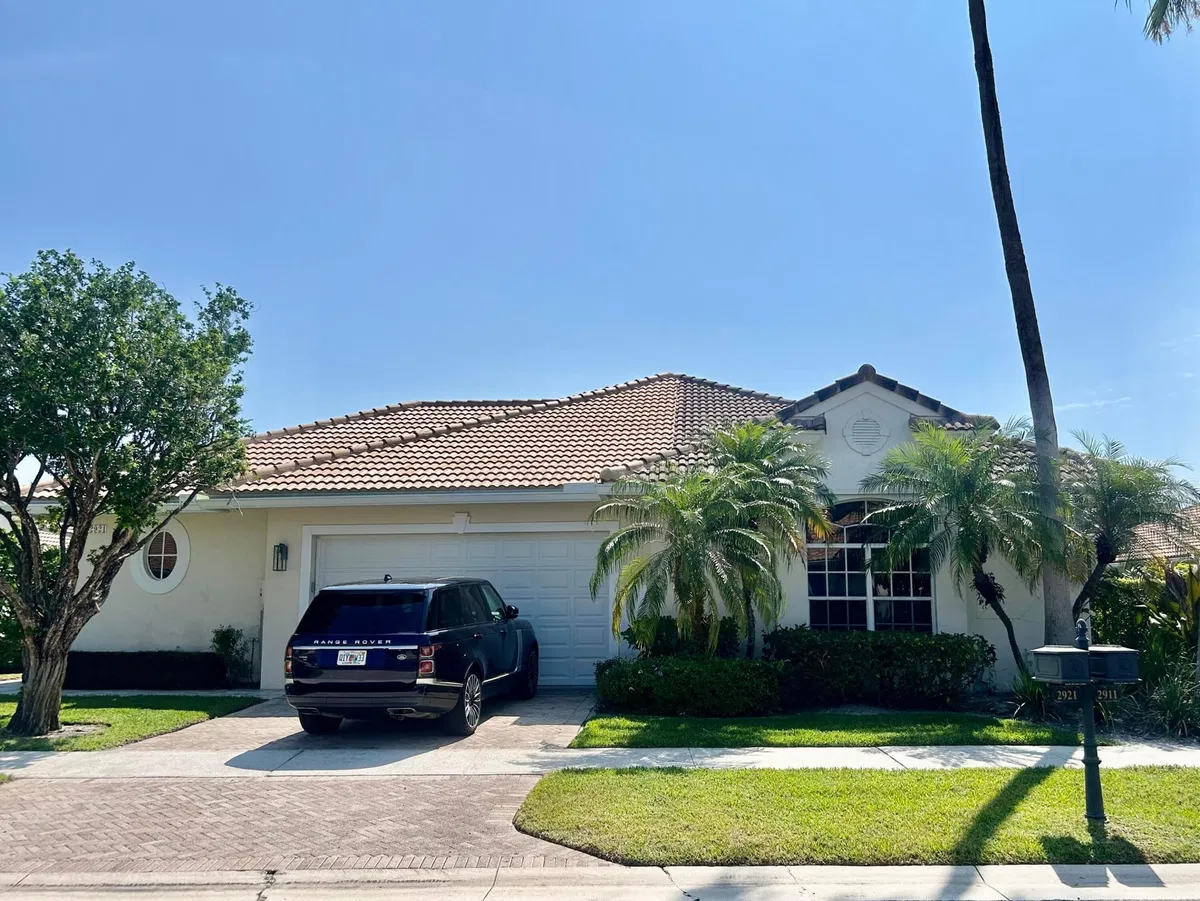 Shady Oaks Residence