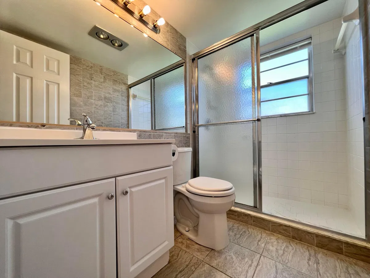 Residence photo 10