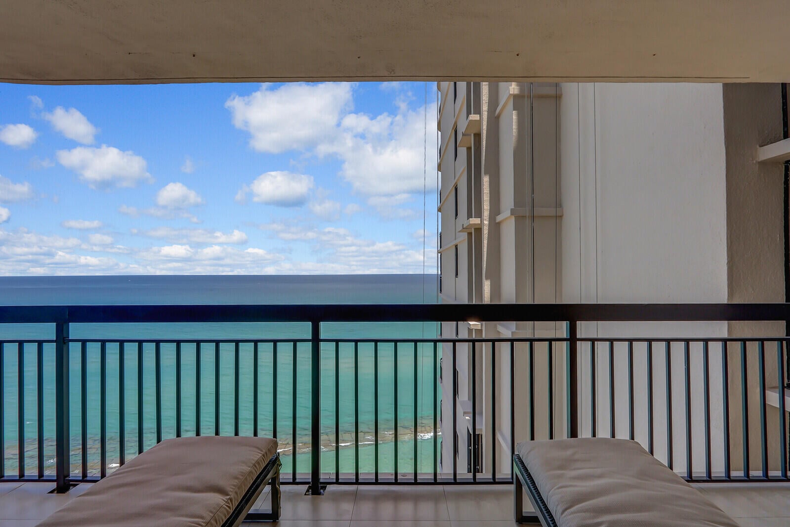 Eastpointe Singer Island Unit 18j photo 16