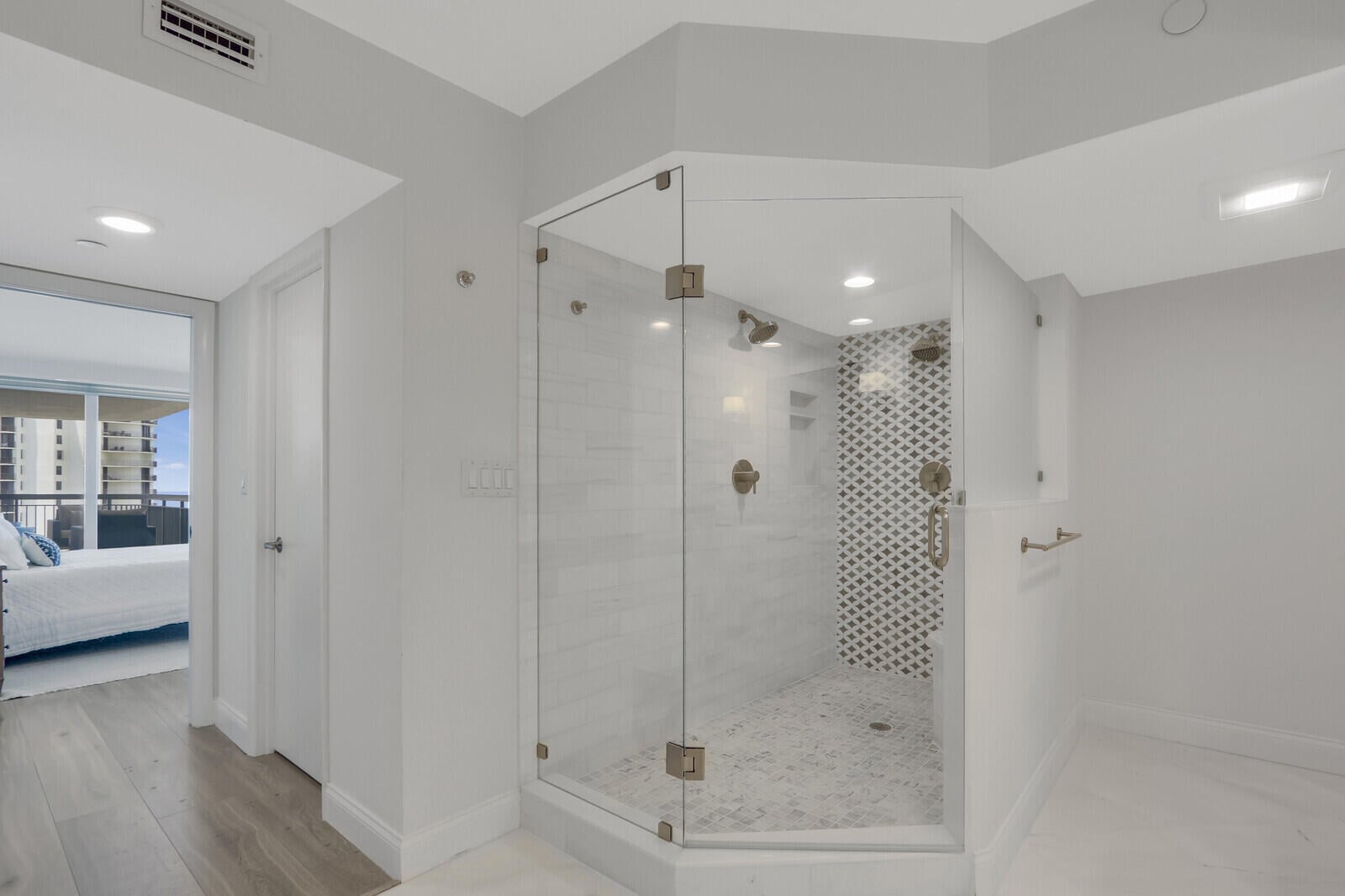 Eastpointe Singer Island Unit 18j photo 40