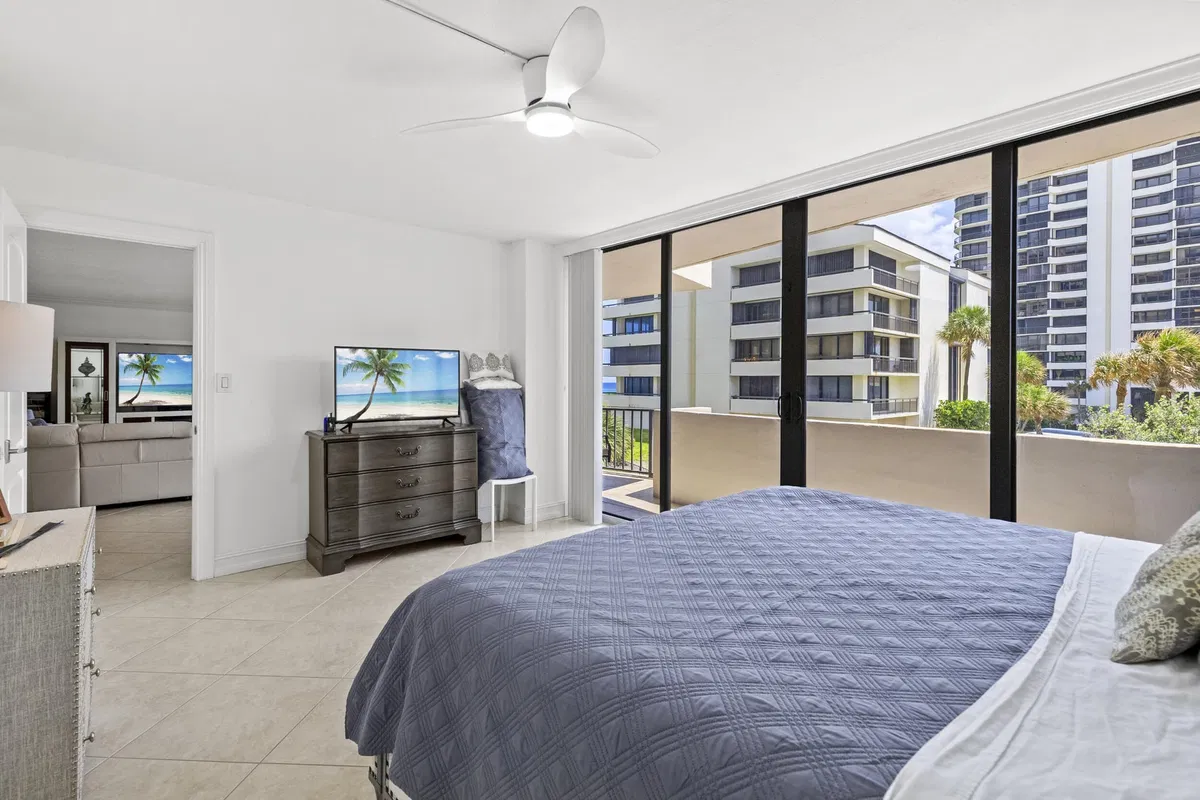 Singer Island Unit 1-204 photo 13