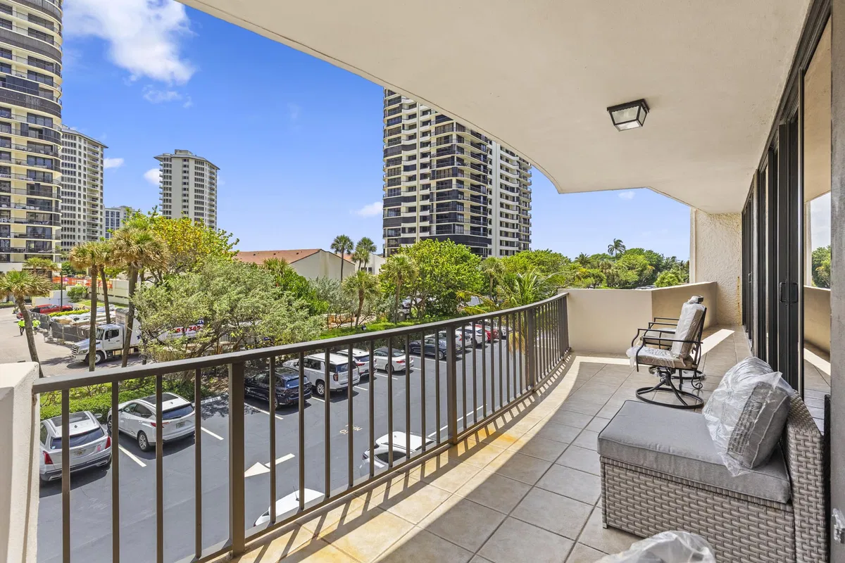 Singer Island Unit 1-204 photo 28