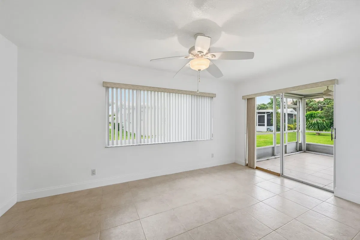 Residence photo 7