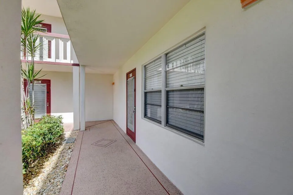  Residence photo 7
