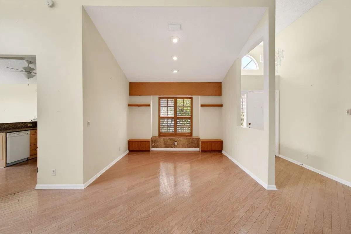 Residence photo 10