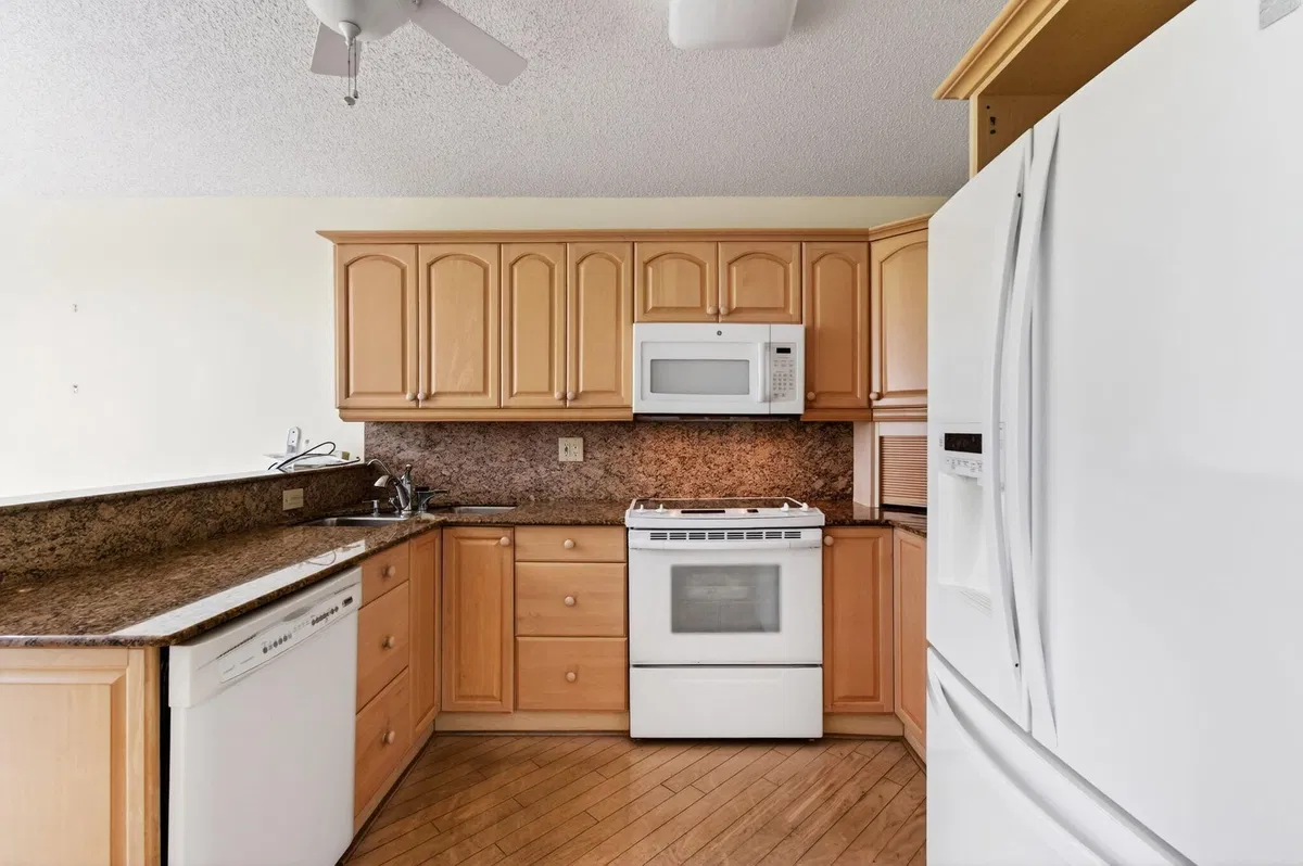 Residence photo 22