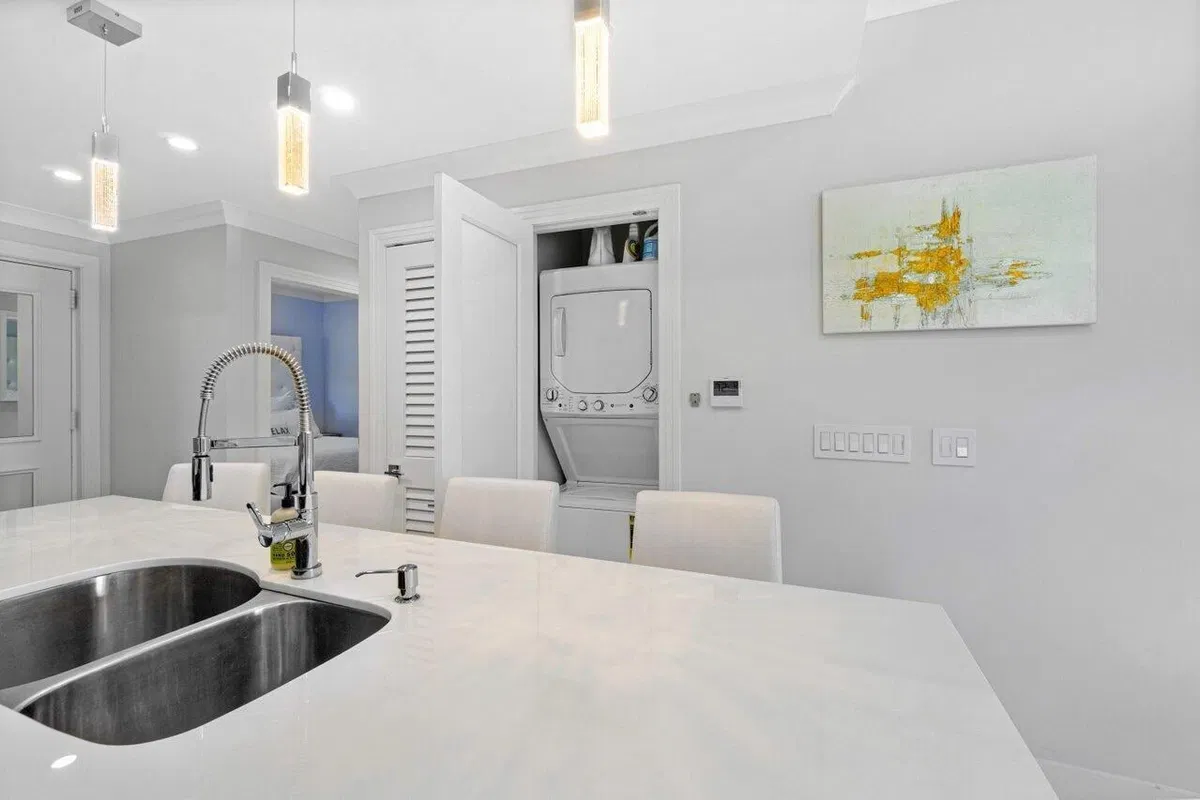 Residence photo 25
