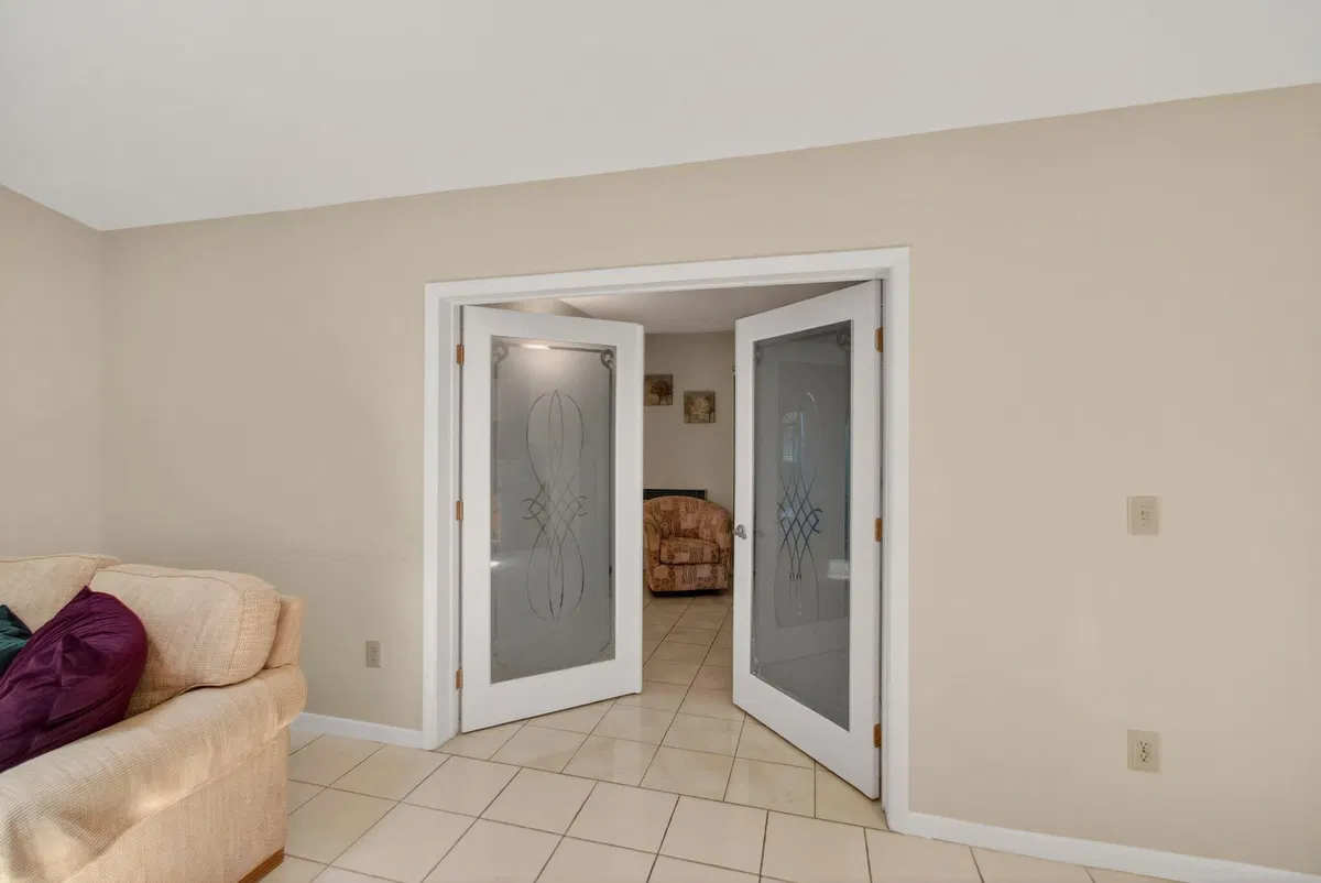 Residence photo 25