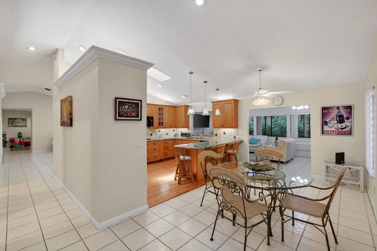 Residence photo 31