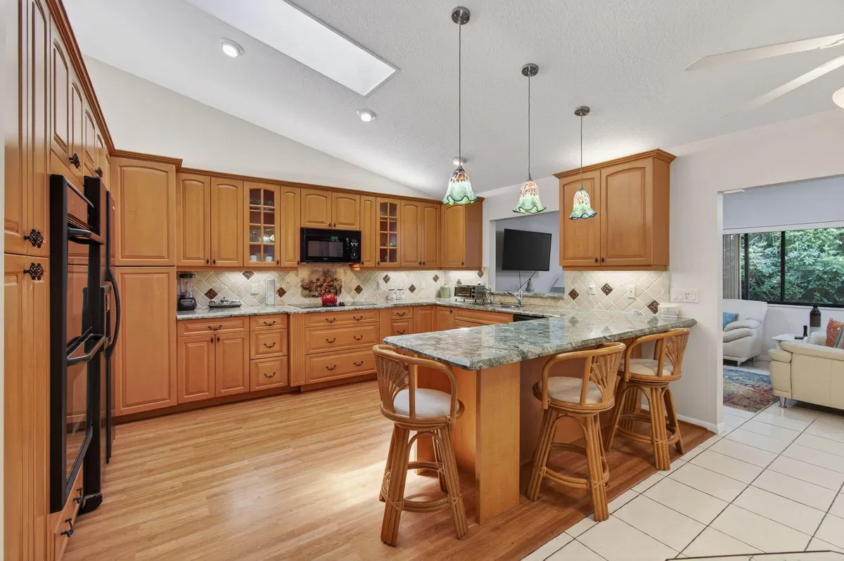 Residence photo 43