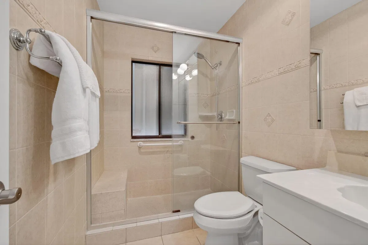 Residence photo 67