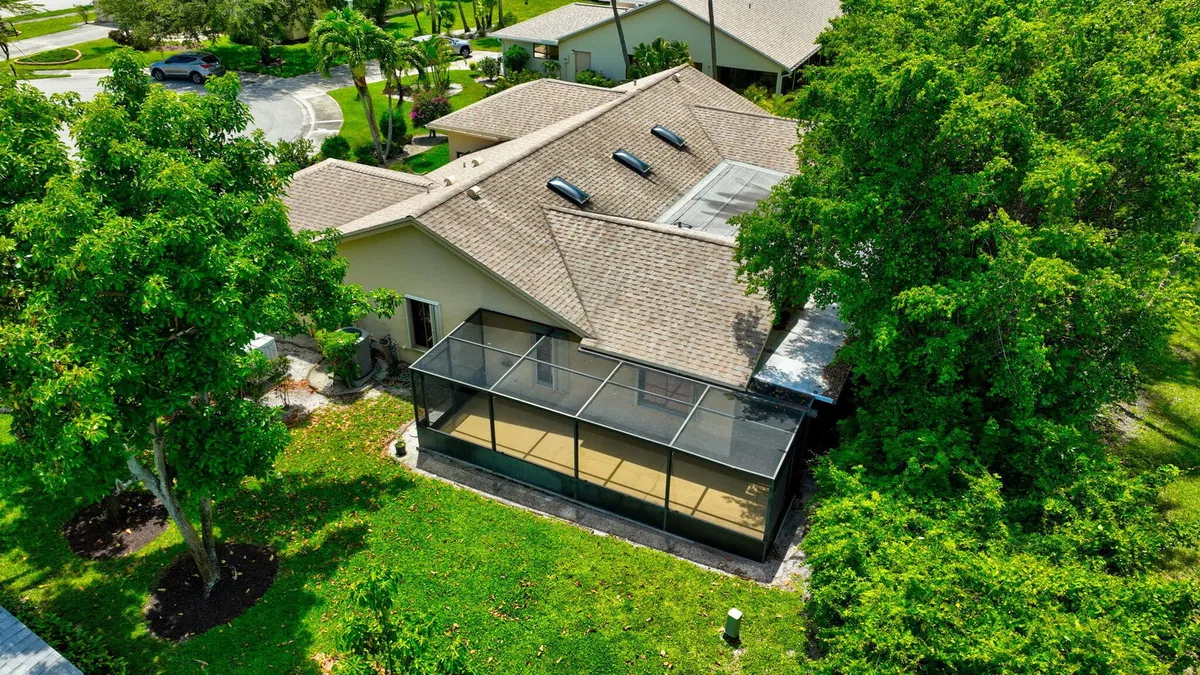Residence photo 91